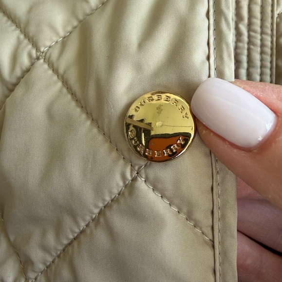 Authentic Burberry jacket - Picture 6 of 6